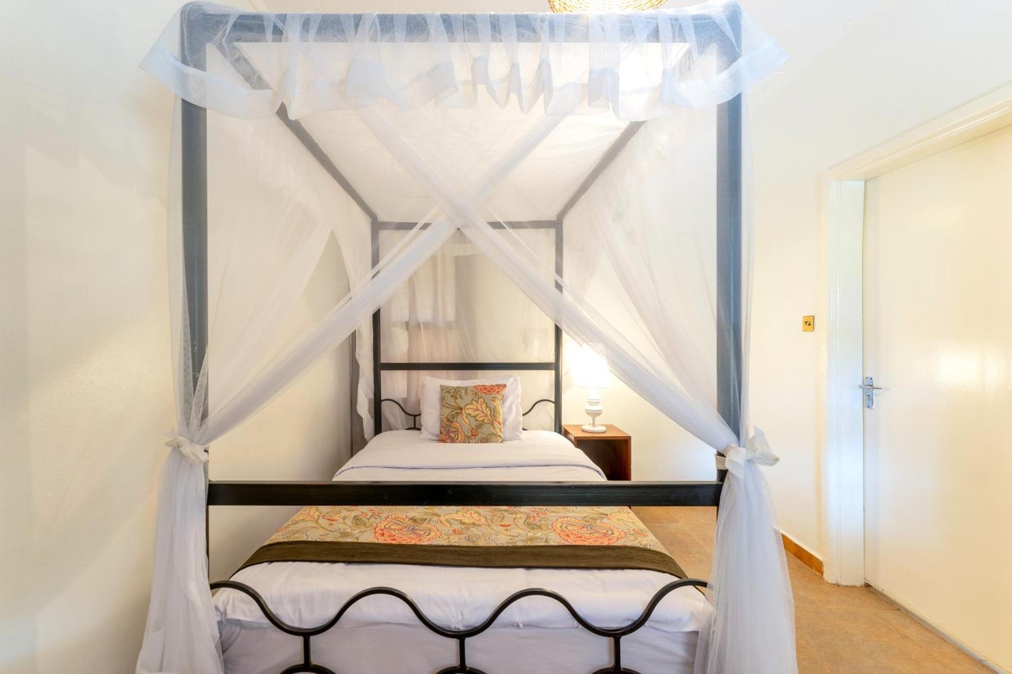 Masindi Hotel Zewnętrze zdjęcie